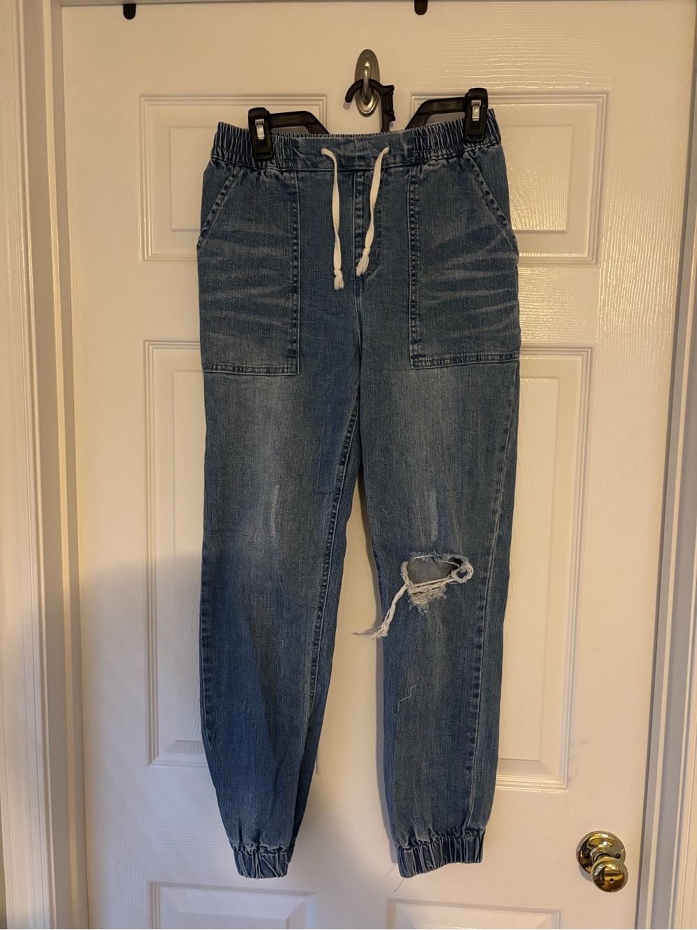Forever 21 Distressed Blue Denim Jogger Jeans
